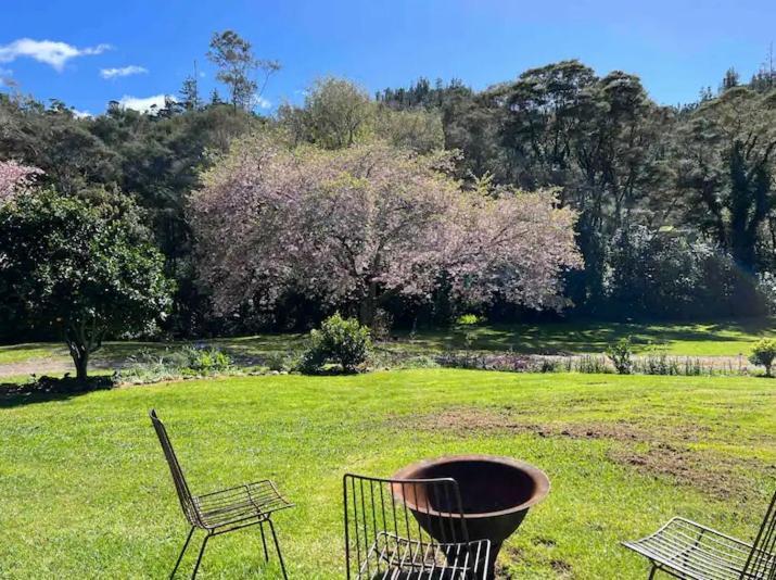 Coromandel Secluded Log Cabin Retreat Hikuai 외부 사진