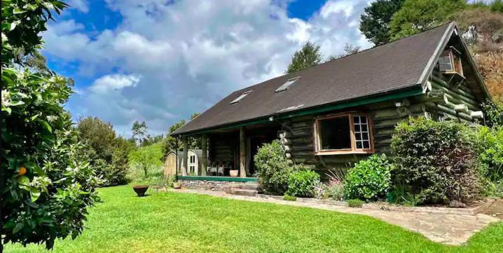 Coromandel Secluded Log Cabin Retreat Hikuai 외부 사진
